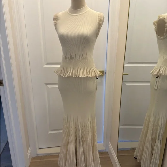 COMMENSE TOP AND SKIRT CREAM SET MEDIUM - Picture 9 of 14